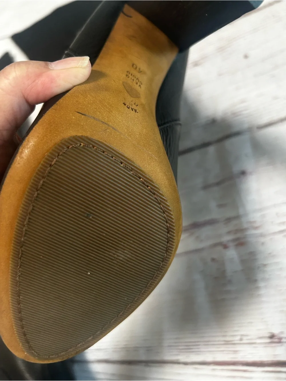 Moschino side circumference…17” looks